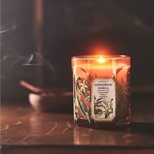 Anthropologie NWT Apothecary 18 Woody Sandalwood Vanilla Small Glass Candle